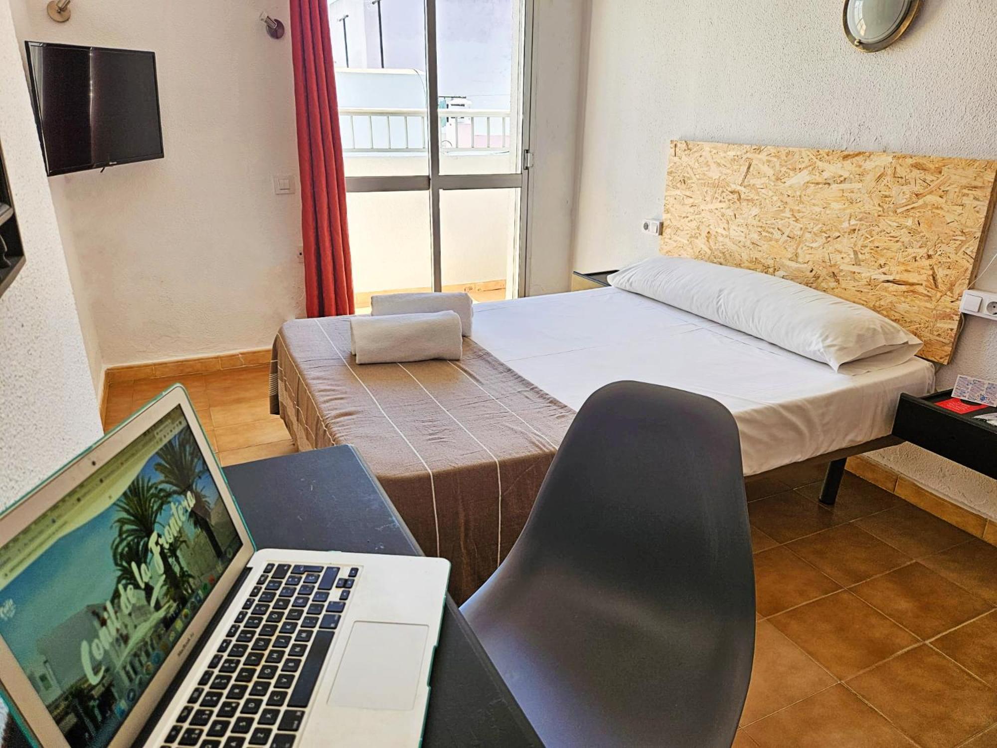 Hotel San Vicente - Centro Playa Conil De La Frontera Εξωτερικό φωτογραφία