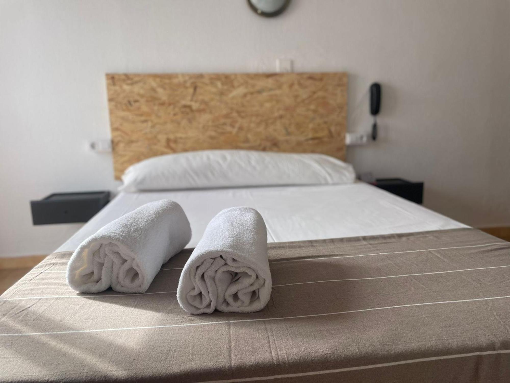 Hotel San Vicente - Centro Playa Conil De La Frontera Εξωτερικό φωτογραφία