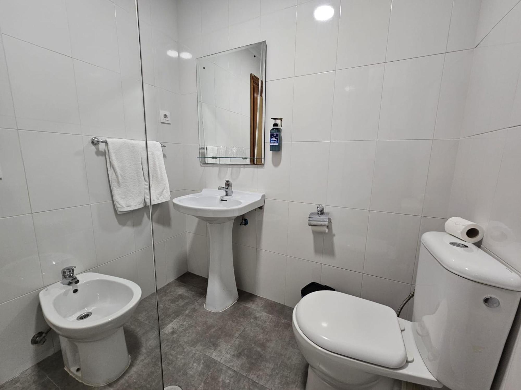 Hotel San Vicente - Centro Playa Conil De La Frontera Εξωτερικό φωτογραφία