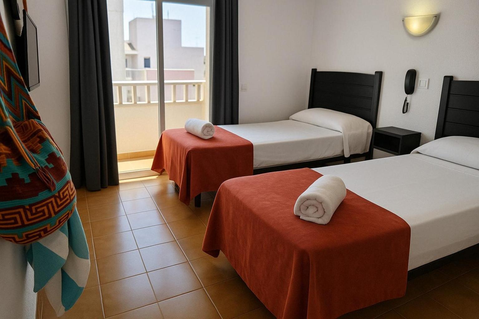Hotel San Vicente - Centro Playa Conil De La Frontera Εξωτερικό φωτογραφία